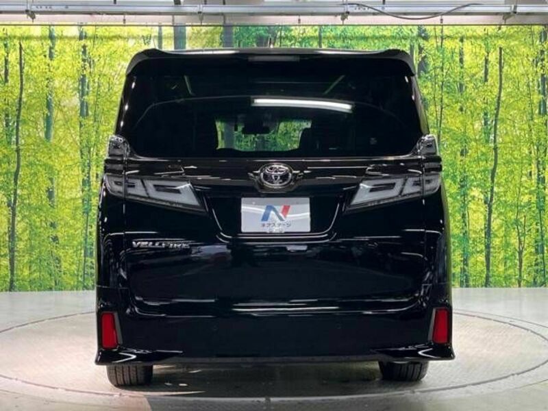 VELLFIRE-15