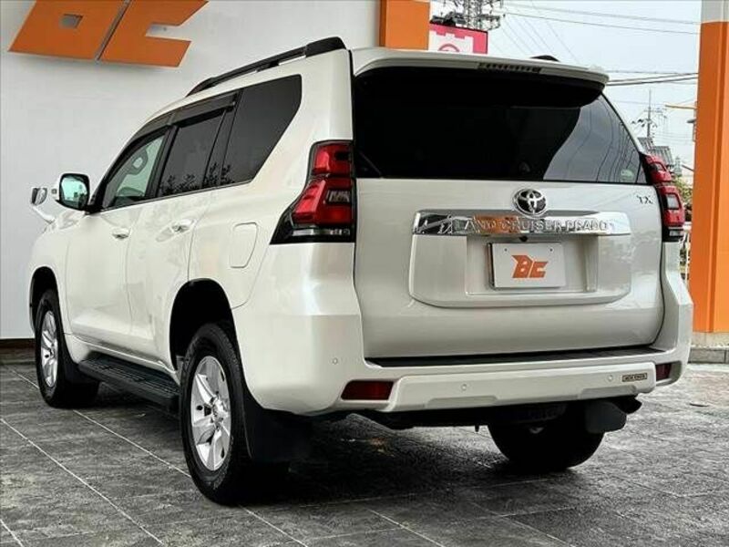 LAND CRUISER PRADO-12