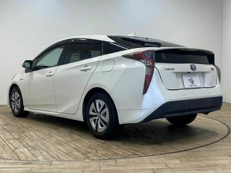 PRIUS-14