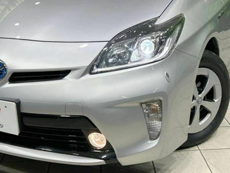 PRIUS-13