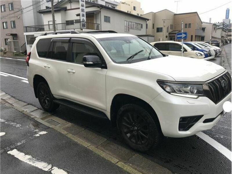 LAND CRUISER PRADO-1