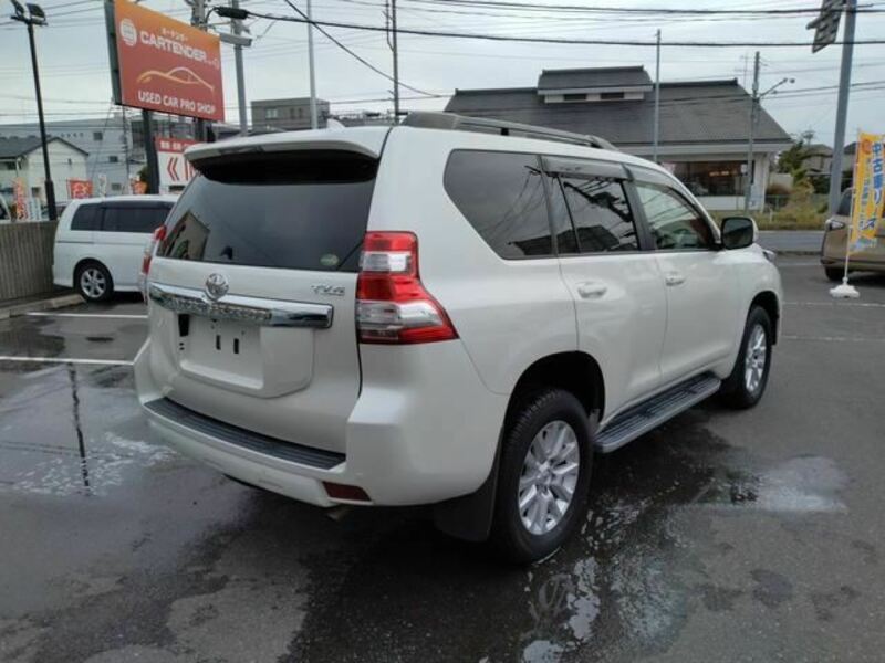 LAND CRUISER PRADO-2