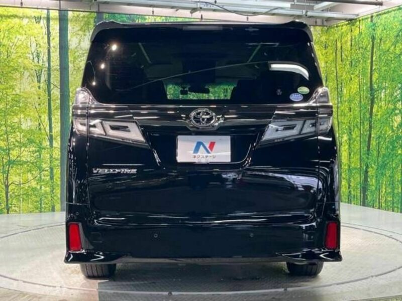 VELLFIRE-16