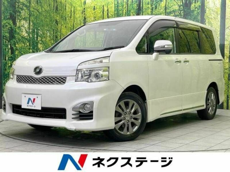 TOYOTA　VOXY