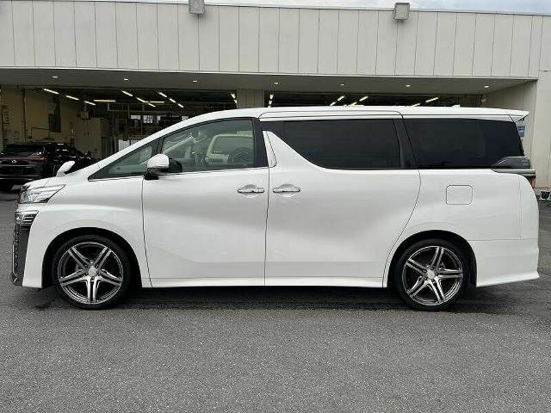 VELLFIRE-14