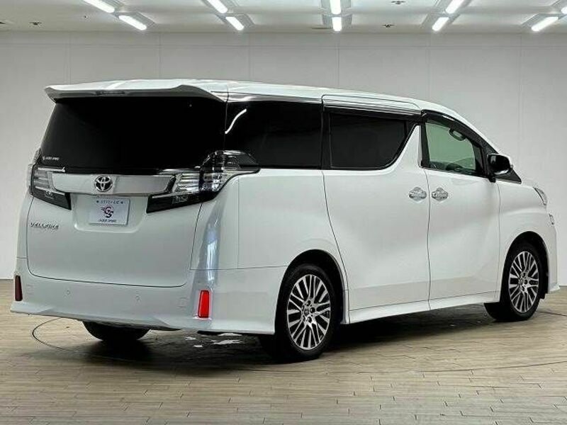 VELLFIRE-15