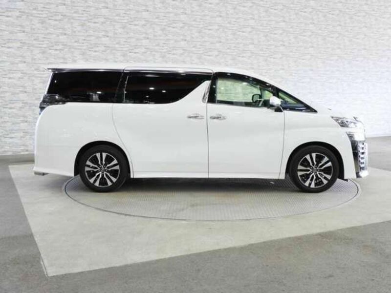 VELLFIRE-12