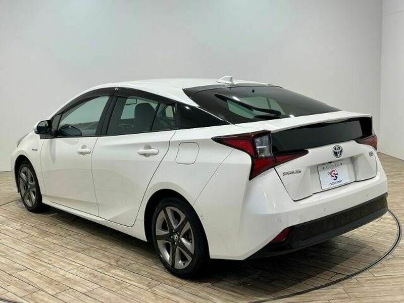 PRIUS-14