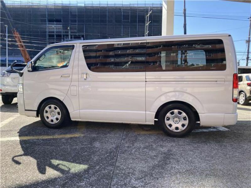 HIACE VAN-11