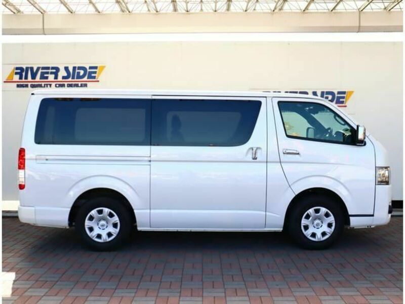 HIACE VAN-1