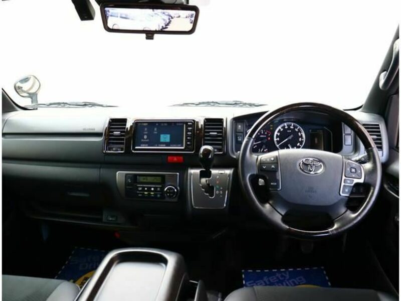 HIACE VAN-3