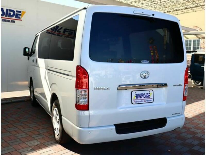 HIACE VAN-42