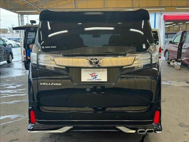 VELLFIRE-16