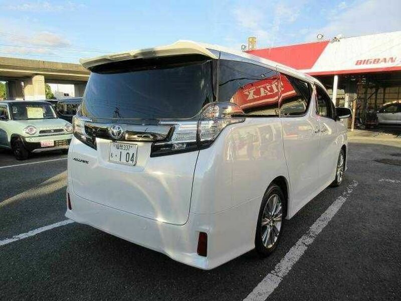 VELLFIRE-2