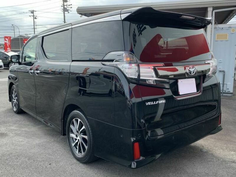 VELLFIRE-18