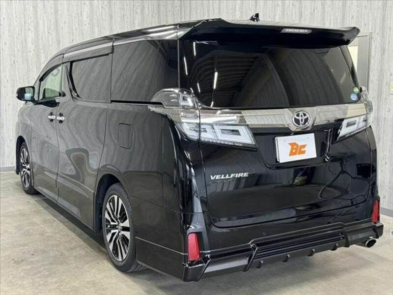 VELLFIRE-12