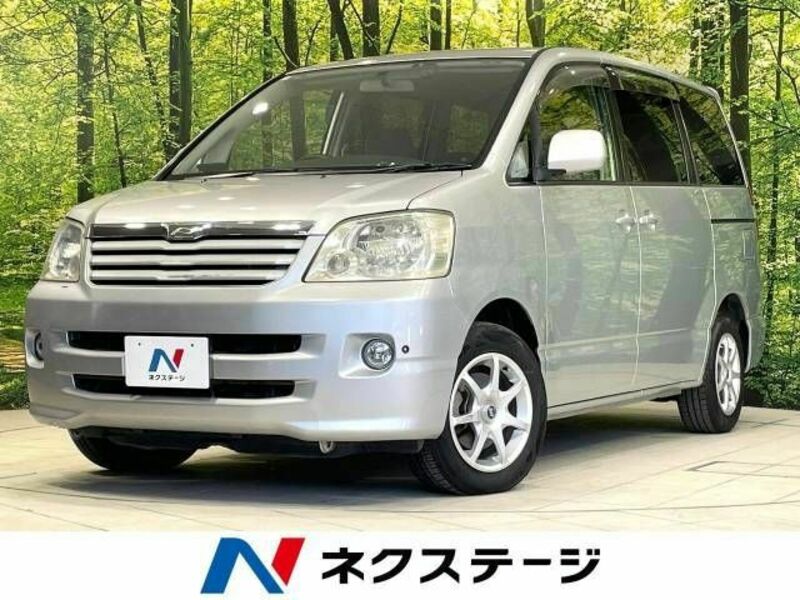 TOYOTA　NOAH