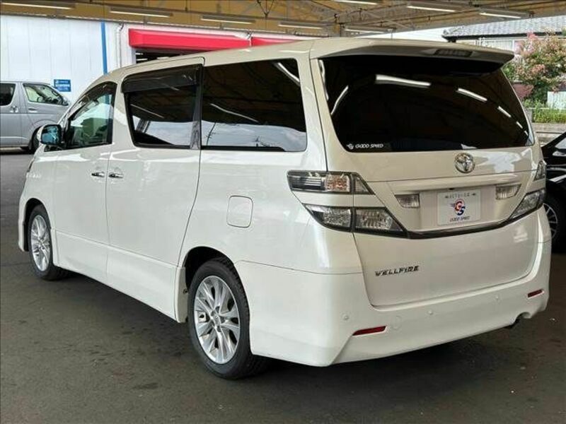 VELLFIRE-15