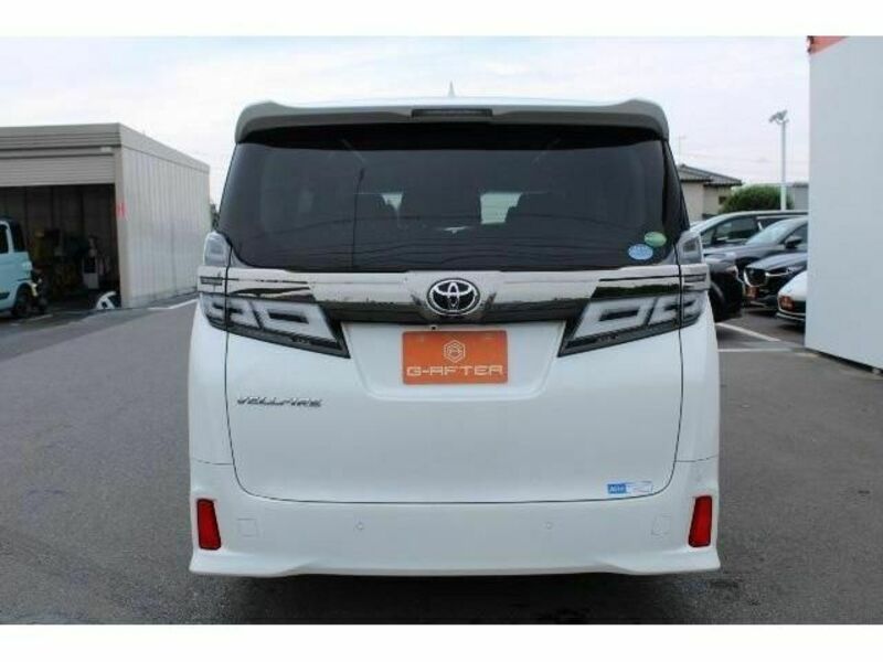 VELLFIRE-7