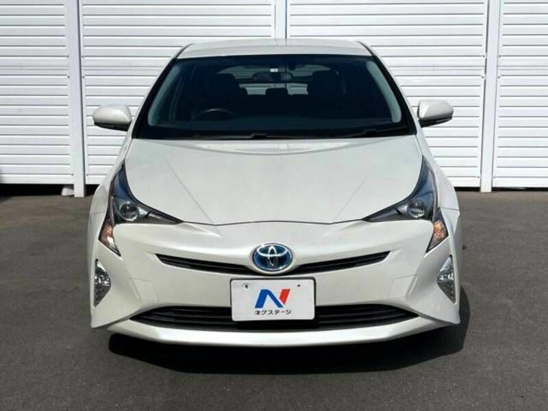 PRIUS-12