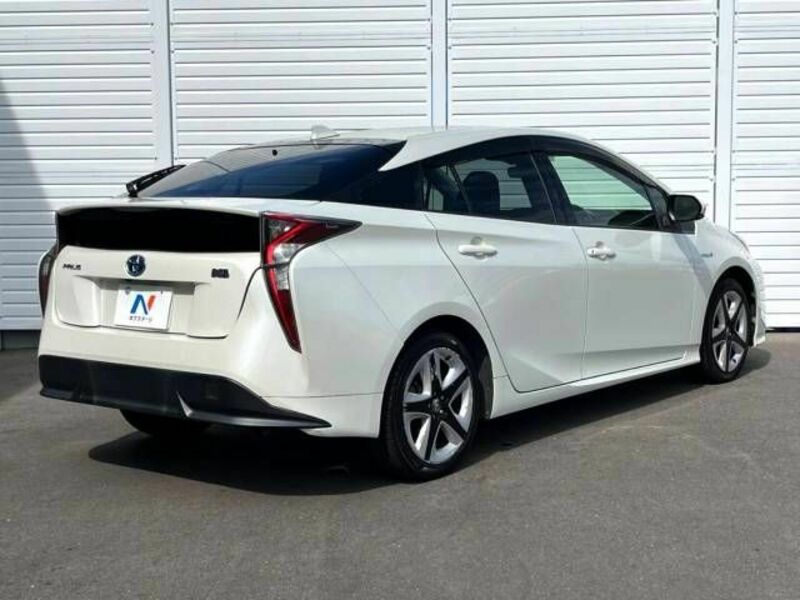 PRIUS-15