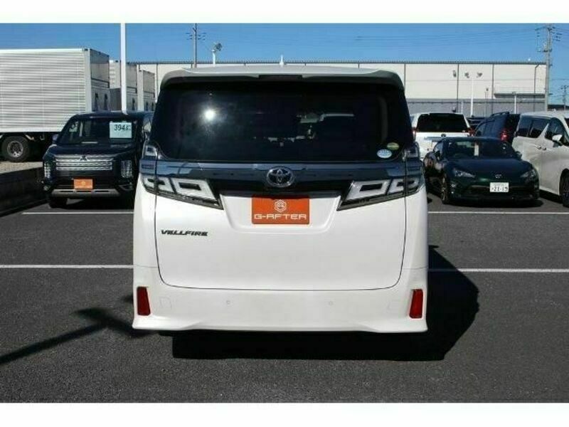 VELLFIRE-9