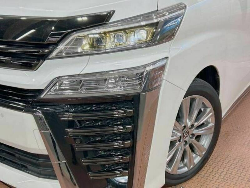 VELLFIRE-12