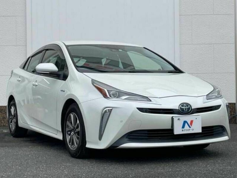 PRIUS-17