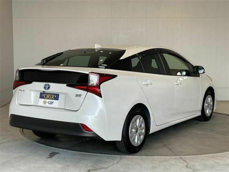 PRIUS-1