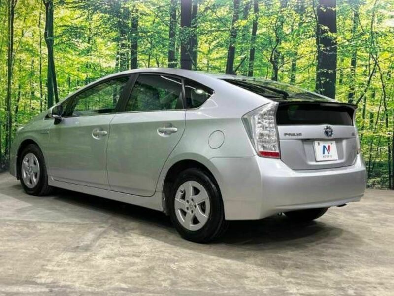 PRIUS-19