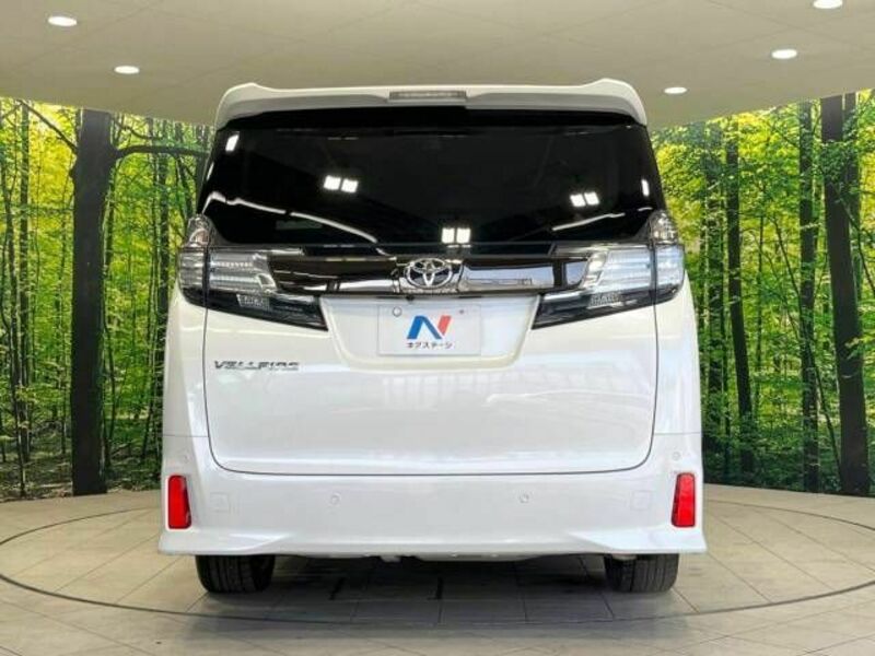 VELLFIRE-16