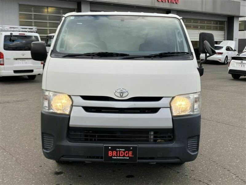 HIACE-8