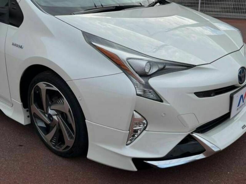 PRIUS-10