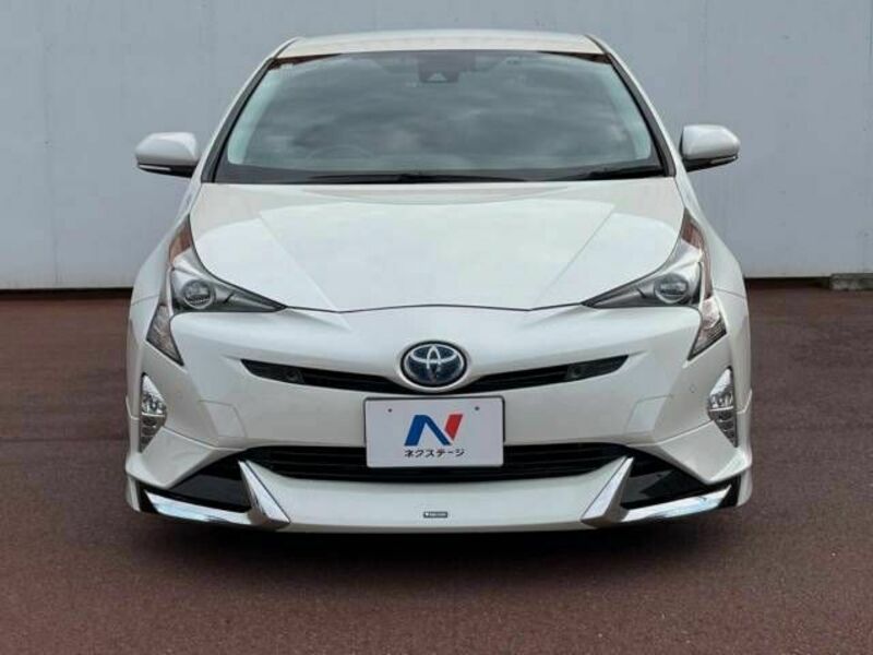 PRIUS-16