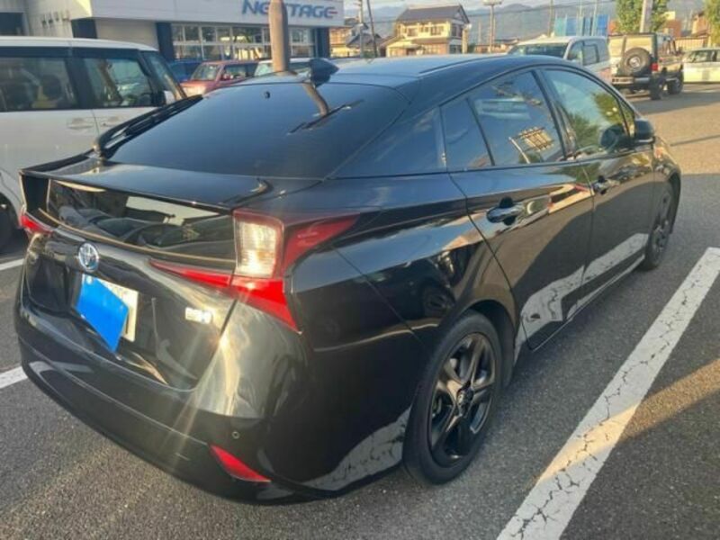 PRIUS-3