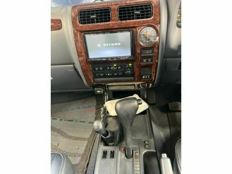 LAND CRUISER PRADO-15