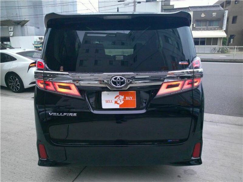 VELLFIRE-6