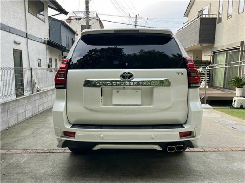 LAND CRUISER PRADO-6