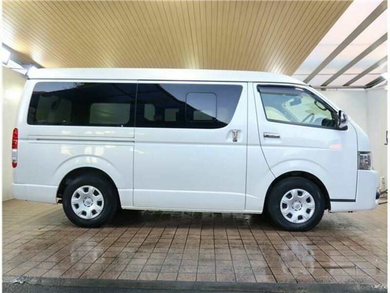 HIACE-5