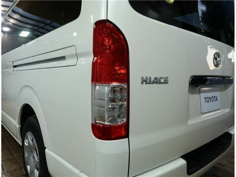 HIACE-9