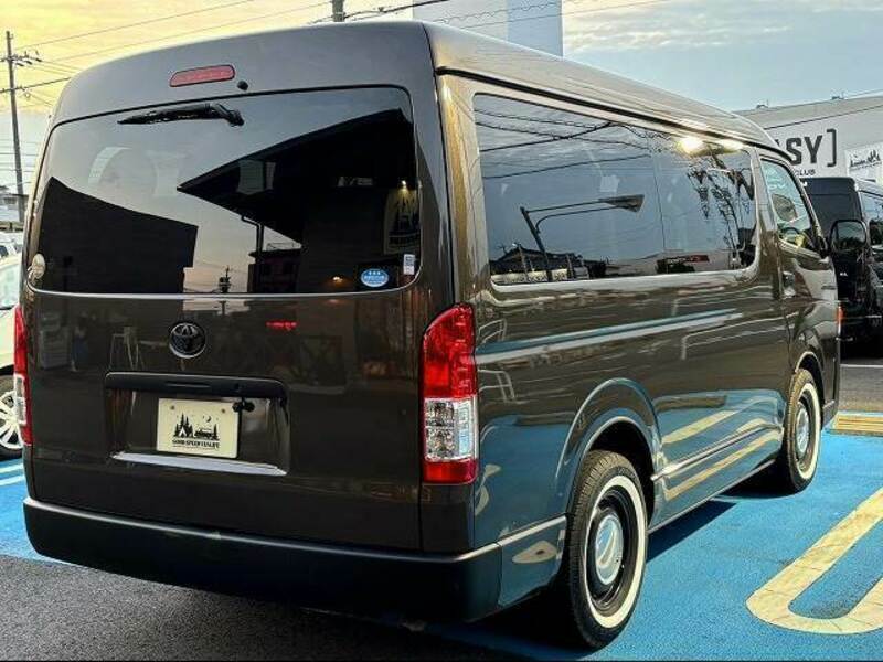 HIACE VAN-16