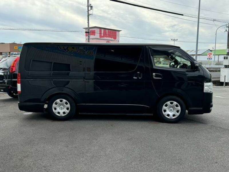 HIACE VAN-16