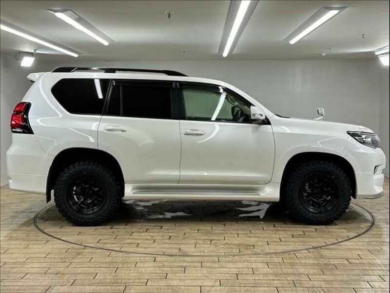 LAND CRUISER PRADO-14