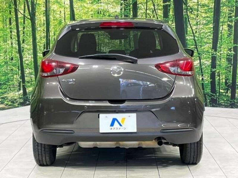 MAZDA2-15