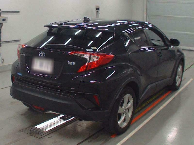 C-HR-33