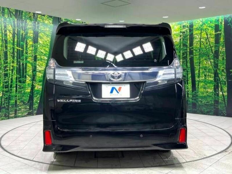 VELLFIRE-15