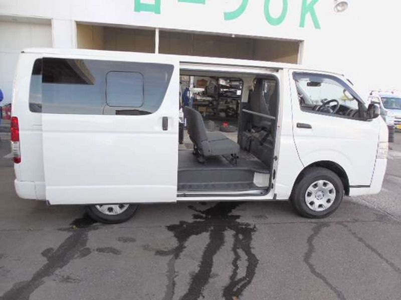 HIACE VAN-4