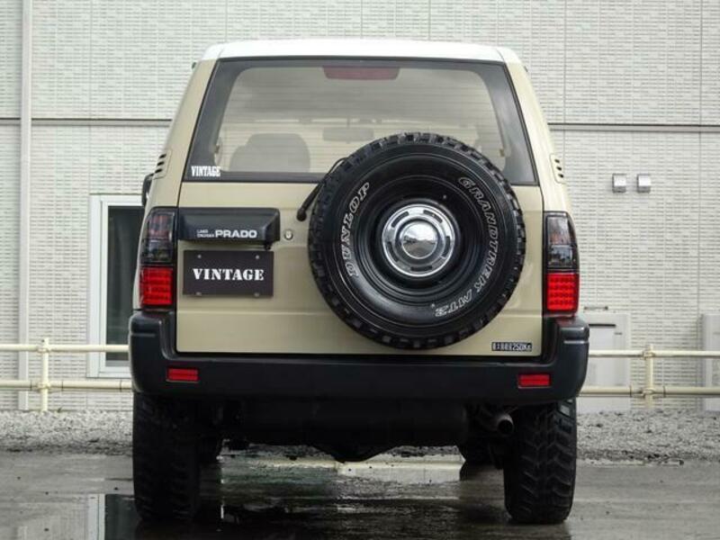 LAND CRUISER PRADO-9