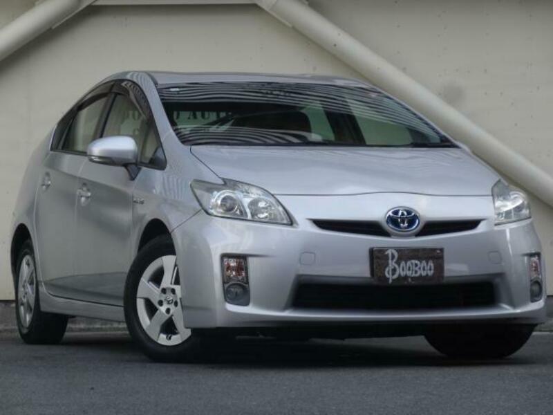 PRIUS-9