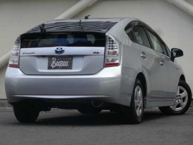 PRIUS-1